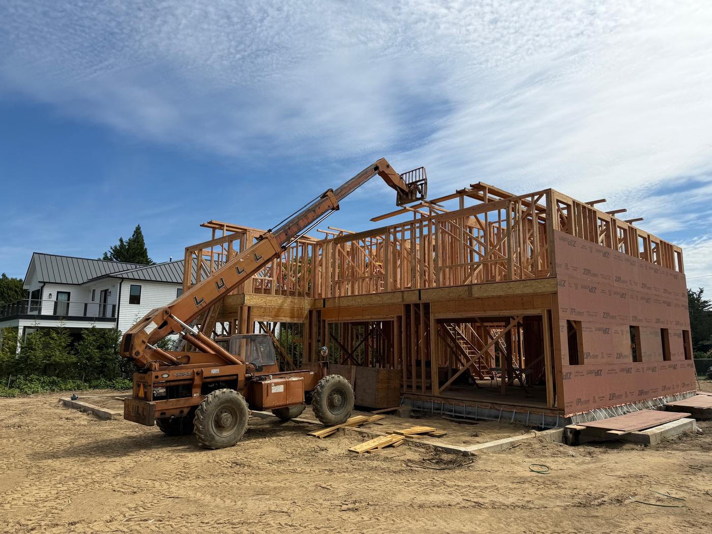 Upper floor going up